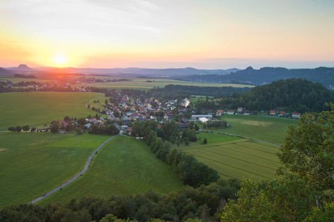 Table Mountain Lilienstein with Reinhardtsdorf-Schoena