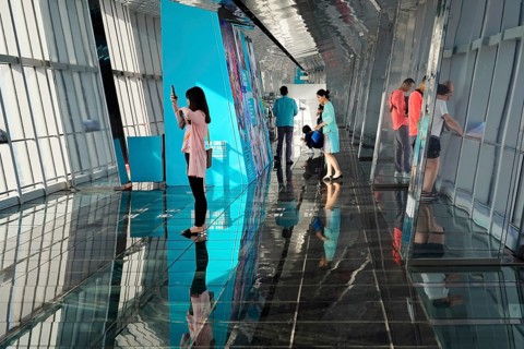 Viewing platform on the 492-metre-high Shanghai World Financial Center