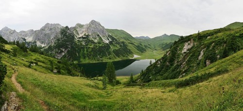 Tappenkarsee lake in the Radstaedter Tauern mountain range of the Alps