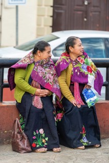 Tzotzil marketwomen