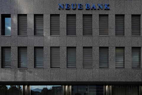 Building and lettering Neue Bank