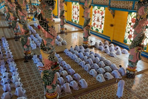 Caodaism religious group