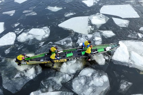 Canoe race on ice