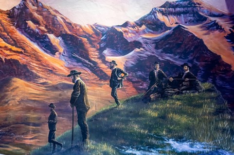 Phantasy sculptures in the Glacierworld