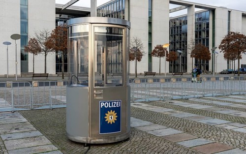 Berlin Police Post House at the Reichstag and other buildings in the government district