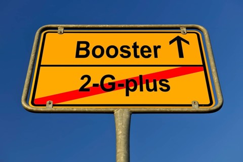 Symbolic image Booster vaccination to avoid the 2-G-plus rule