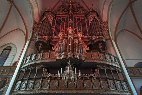 Large baroque organ
