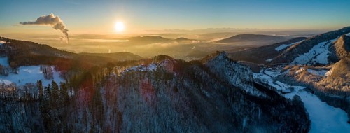 Sunrise at the Frohburg castle ruins and Geissflue summit cross
