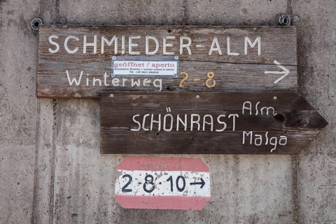 Hiking guide to alpine pastures and mountain hikes