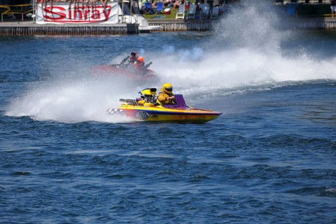 Hydroplane racing on the Saint Lawrence River
