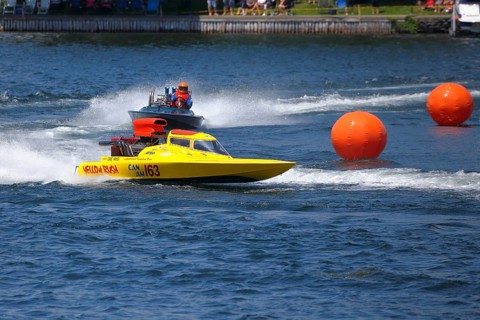 Hydroplane racing on the Saint Lawrence River