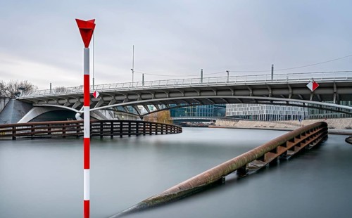Long exposure at the Kronprinzenbruecke in the government district
