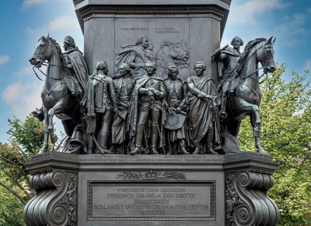Bronze figures at the base of the monument to Frederick the Great Unter den Linden