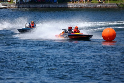 Hydroplane racing on the Saint Lawrence River