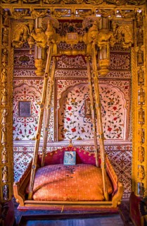 Swing for the young Maharaja