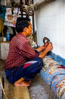 Carpet weaver