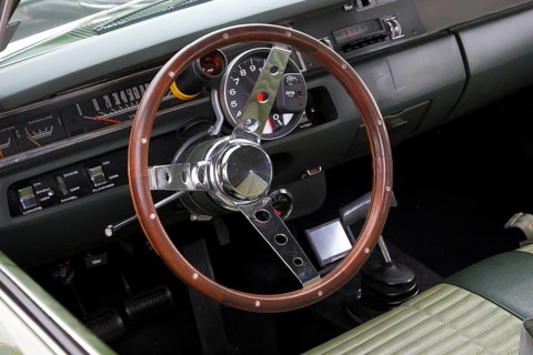 Steering wheel in a vintage car
