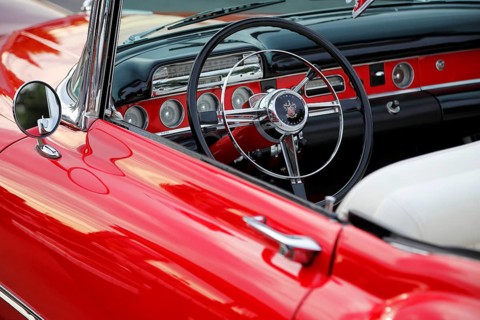 Steering wheel in a vintage car