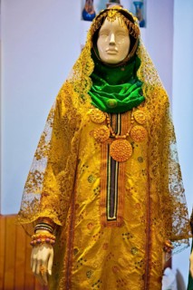 Women's costumes
