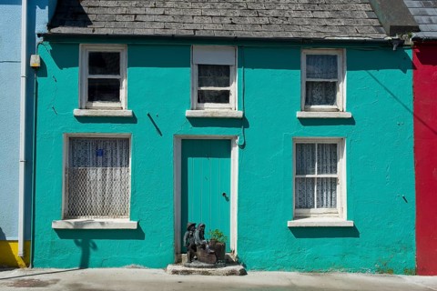 Colourfully painted Irish houses on the Ring of Beara