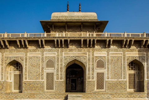 Finest marble inlays and filigree lattice windows