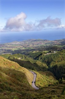 Mountain road to Lagoa do Fogo and the summit of Pico Barrosa