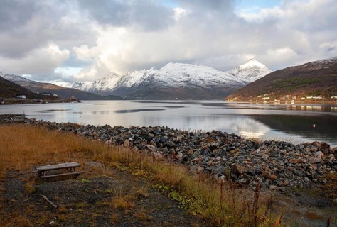 View over Kaldfjorden in autumn