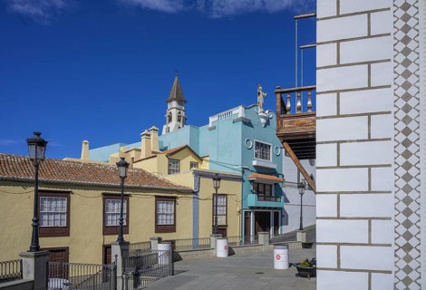 Ermita nuestra Senora de Bonanza and houses of the old town