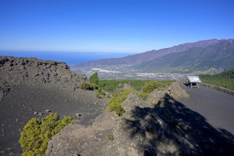View from Mirador del Llano del Jable towards Los Llanos