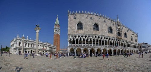 Palazzo Ducale Biblioteca Nazionale Marciana Columna de San Teodoro Colonna di San Marco and Campanile di San Marco