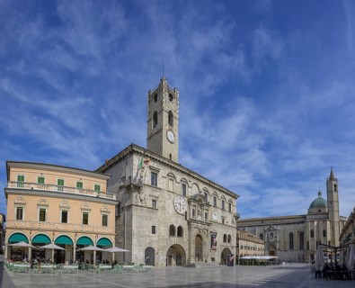 Cafe Meletti with Palazzo dei Capitani del Popolo and Church of San Francesco
