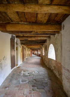 Historic portico Via del Borgo o degli Asini