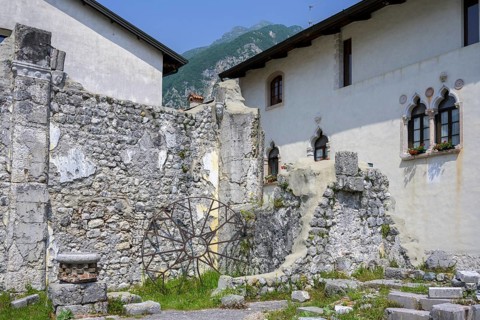 Ruins of the church that collapsed in the 1976 earthquake