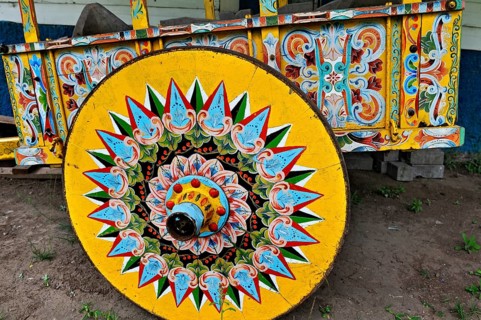Typical colourful ox cart Monte-Verde