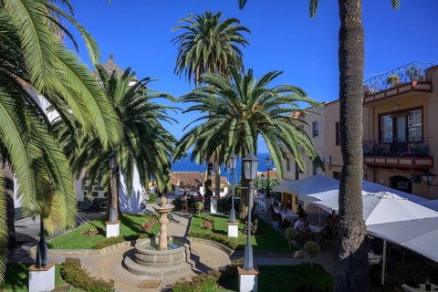 Church square and restaurants