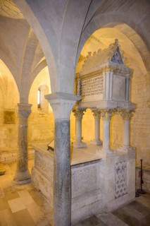 Crypt in the Cathedral di San Leopardo