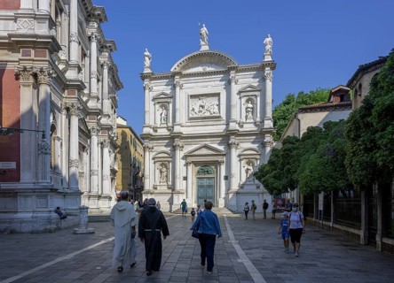 Left Scuola Grande die San Rocco and Chiesa San Rocco