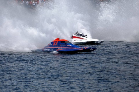 Hydroplane racing on the Saint Lawrence River