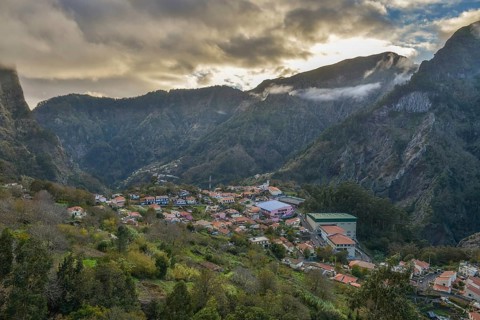 Mountain Village Curral das Freiras
