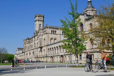 Gottfried Wilhelm Leibniz Universitaet Hannover