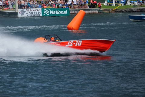 Boat racing on the Saint Lawrence River