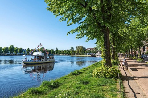 Lakeside promenade