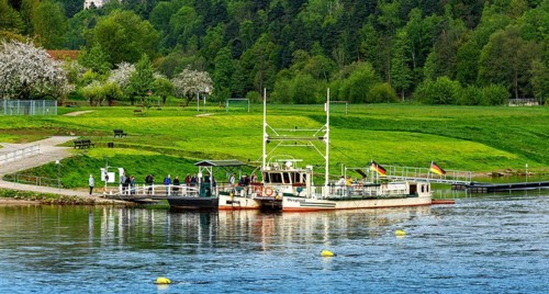 The yaw rope ferry in Rathen