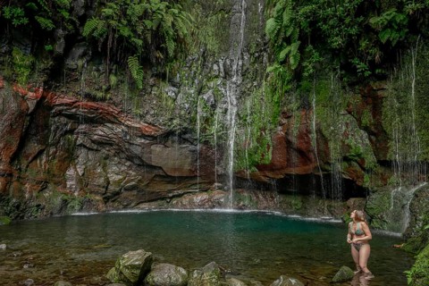 Waterfall 25 Fontes