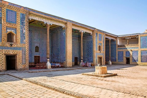 Harem with very elaborately worked ayvans