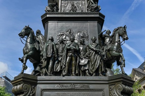 Pedestal