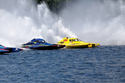 Hydroplane racing on the Saint Lawrence River
