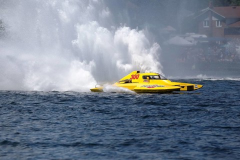Hydroplane racing on the Saint Lawrence River