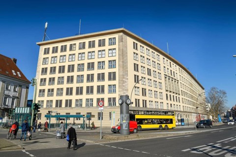 Office building at Kleistpark