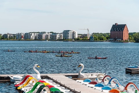 Boat rental